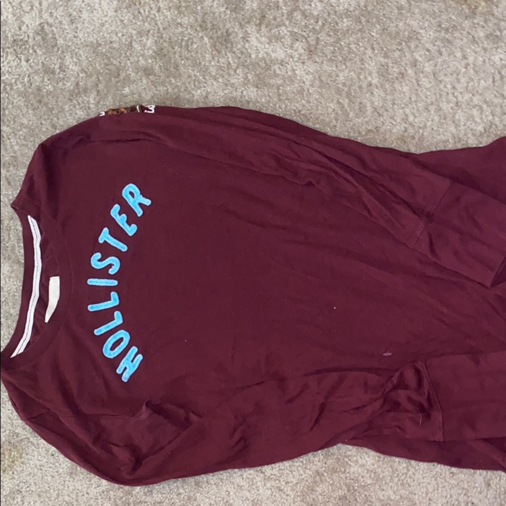 Red Hollister shirt ❤️